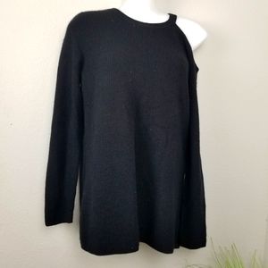 Velvet By Graham & Spencer Cold Shoulder black Cashmere Sweater size medium
